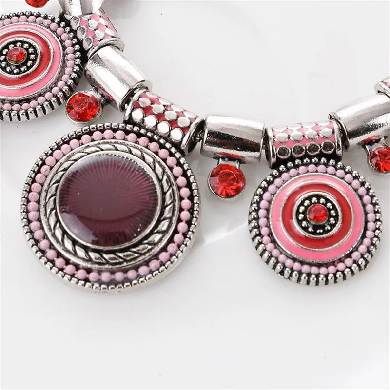 Vintage Gem Choker Necklace - Retro Statement Style