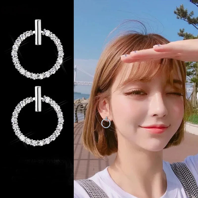 925 Sterling Silver Crystal Stud Earrings - Geometric Round Design