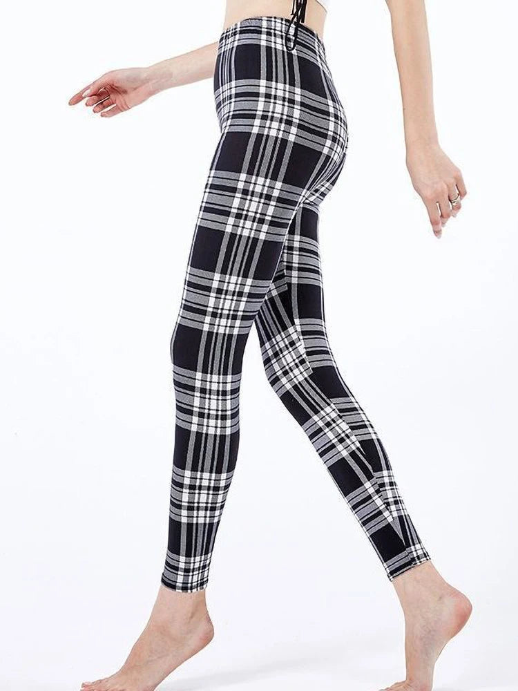 Graffiti Print Ankle Leggings