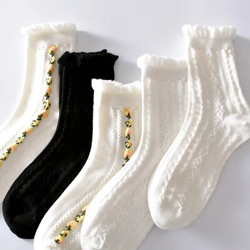 5-Pair Embroidered Flower Socks Set - Harajuku Retro Style