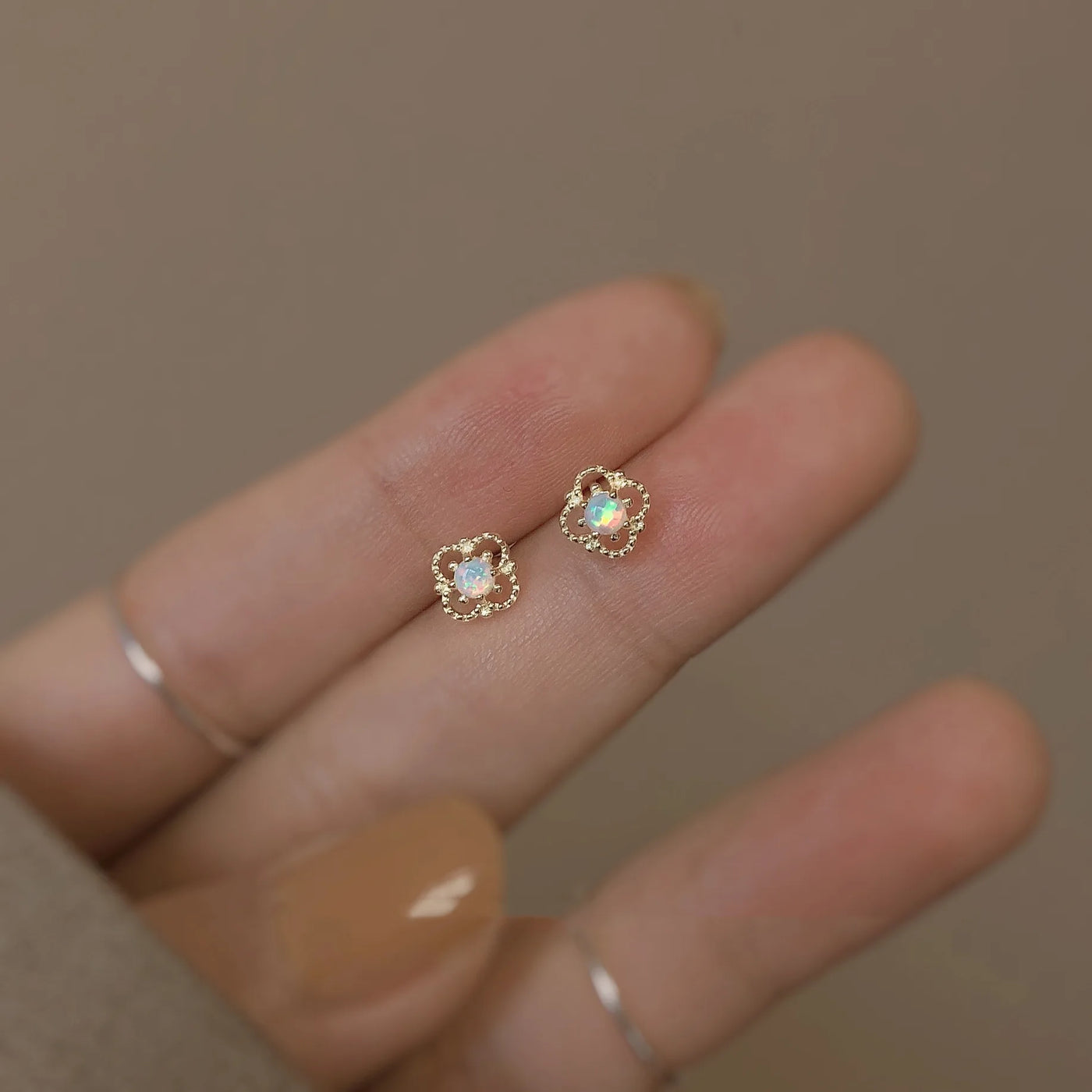 Gold-Plated Zircon Stud Earrings - Shiny Minimal Sparkle