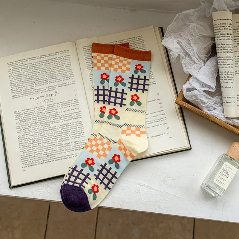 Diamond Flower Pattern Socks - Colorful Long Pair
