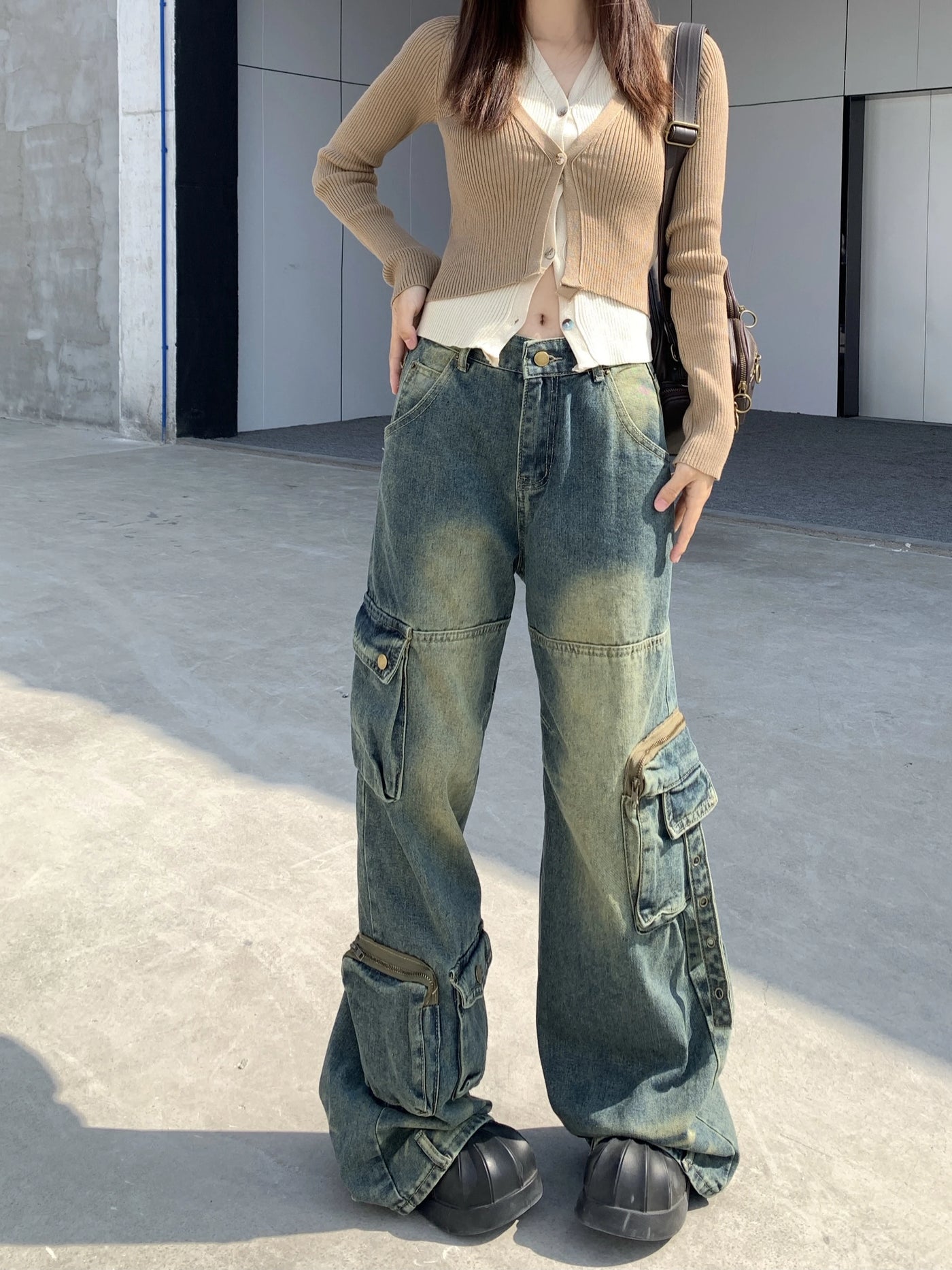 Baggy Cargo Wide-Leg Jeans - Multi-Pocket Street Style
