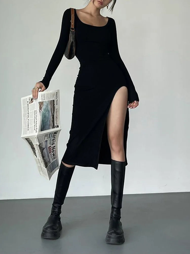 Black Long Sleeve Midi Dress - Trend-Led Look
