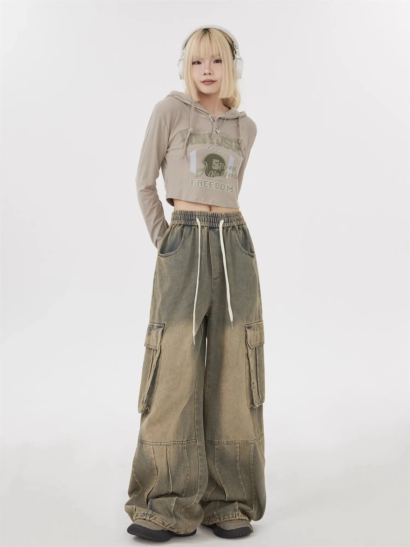 Baggy Cargo Wide-Leg Jeans - Multi-Pocket Street Style