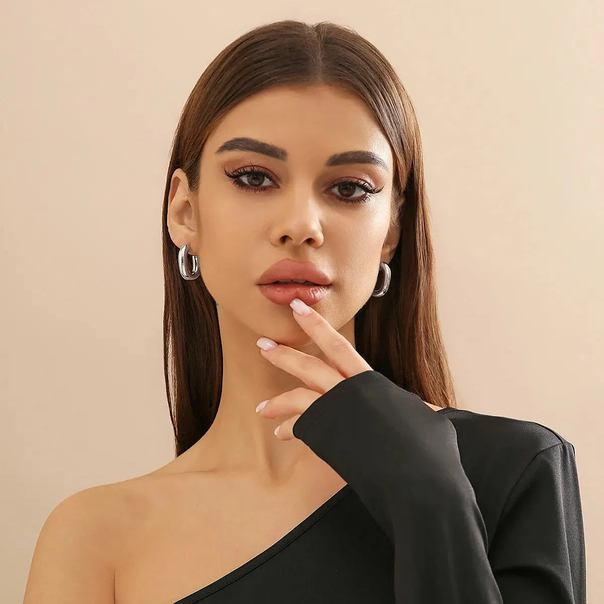 Geometric U-Shape Hoop Earrings - Vintage Link Design