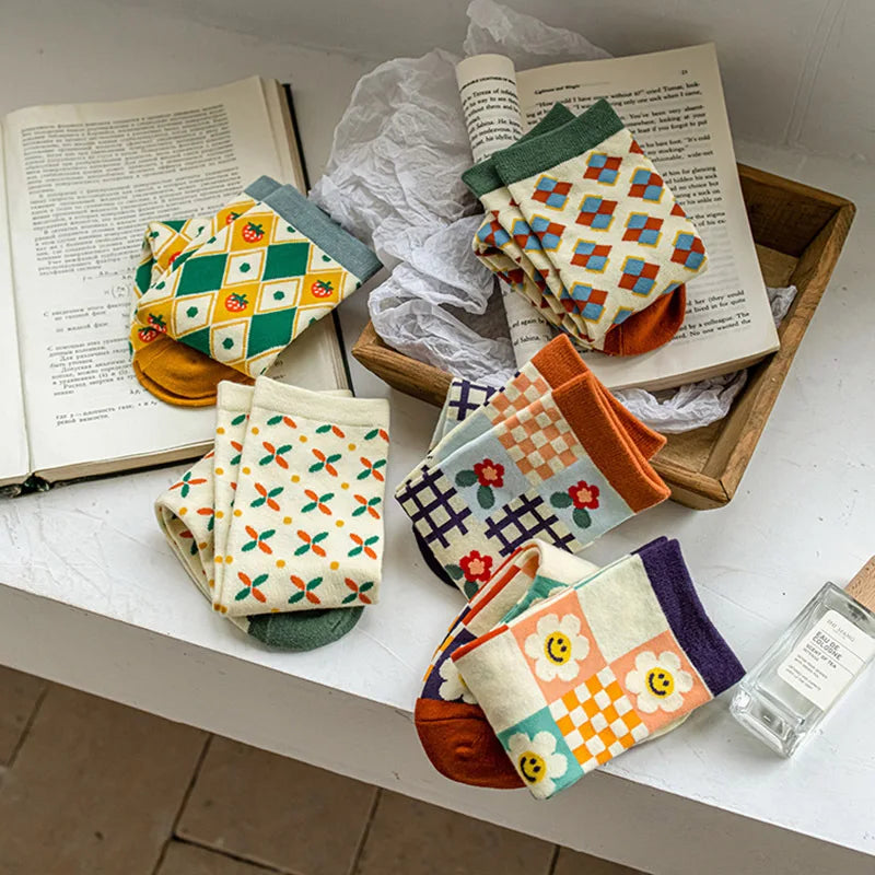 Diamond Flower Pattern Socks - Colorful Long Pair