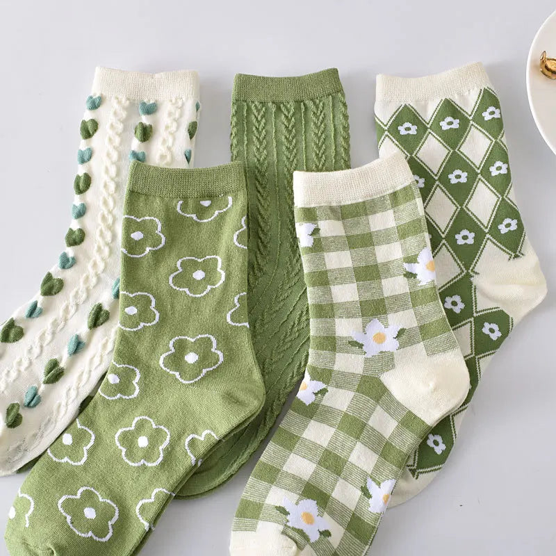 5-Pair Embroidered Flower Socks Set - Harajuku Retro Style