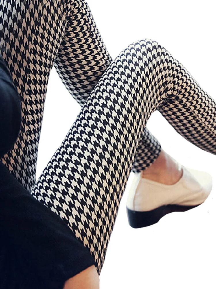 Graffiti Print Ankle Leggings