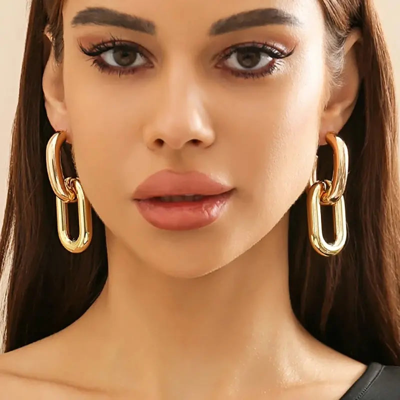 Geometric U-Shape Hoop Earrings - Vintage Link Design