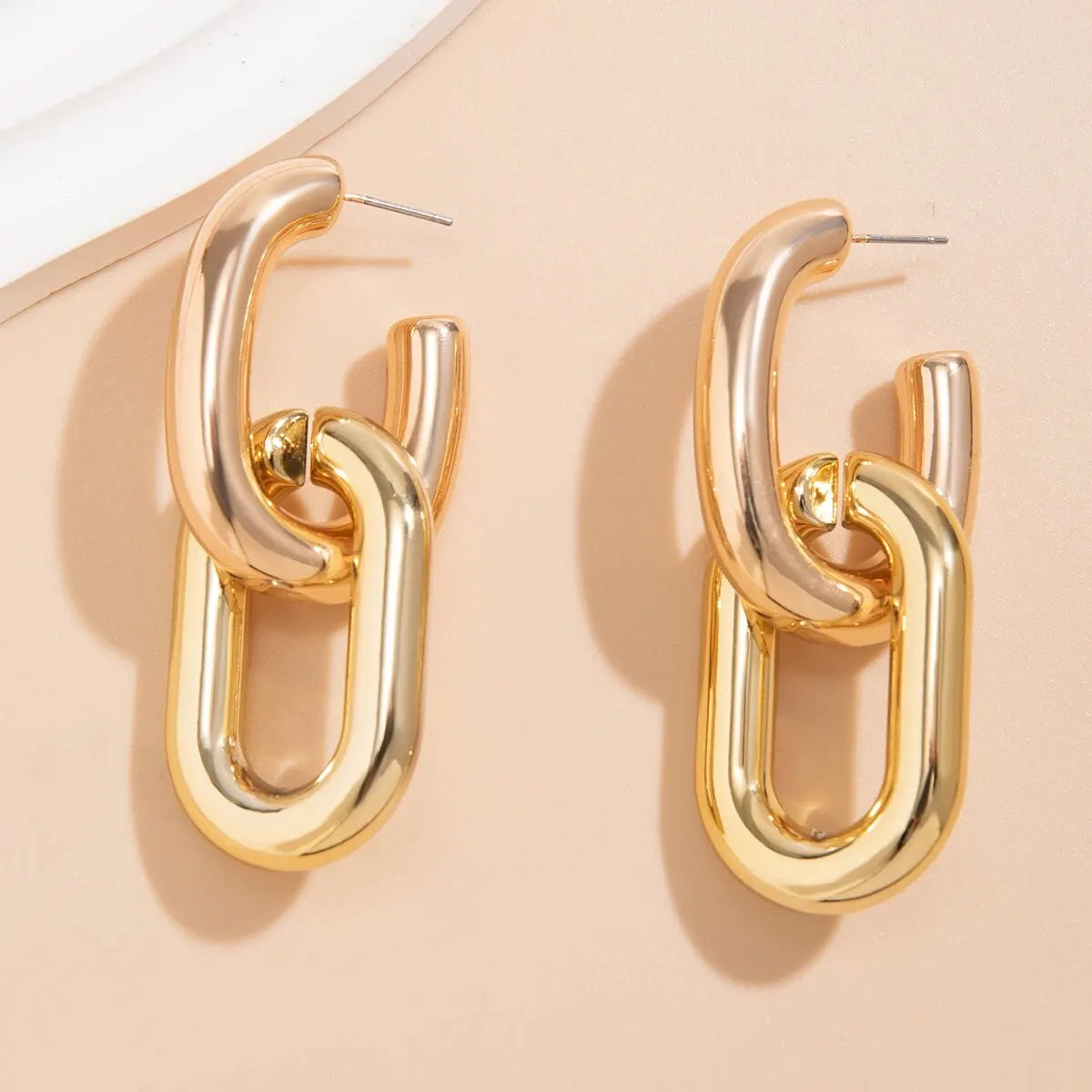 Geometric U-Shape Hoop Earrings - Vintage Link Design