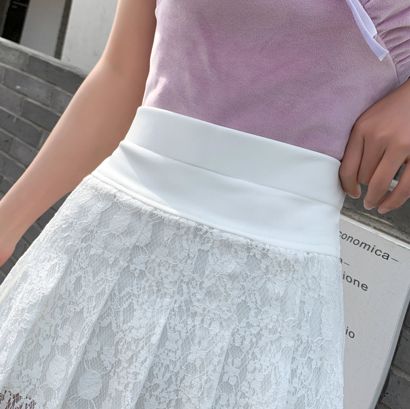 Lace Detail Pleated Mini Skirt - Sweet High Waist