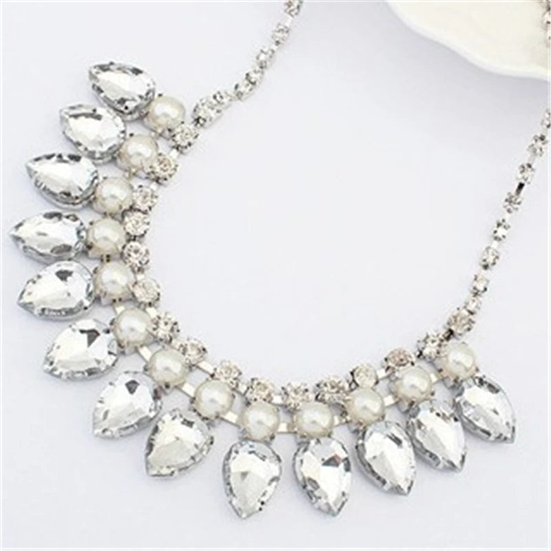 Vintage Gem Choker Necklace - Retro Statement Style