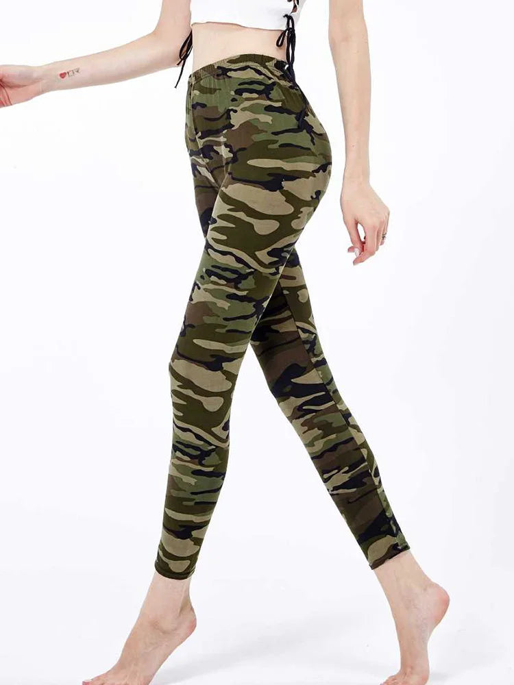 Graffiti Print Ankle Leggings