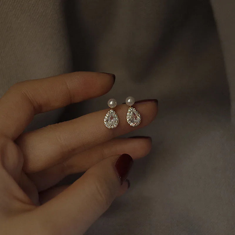 Gold-Plated Zircon Stud Earrings - Shiny Minimal Sparkle