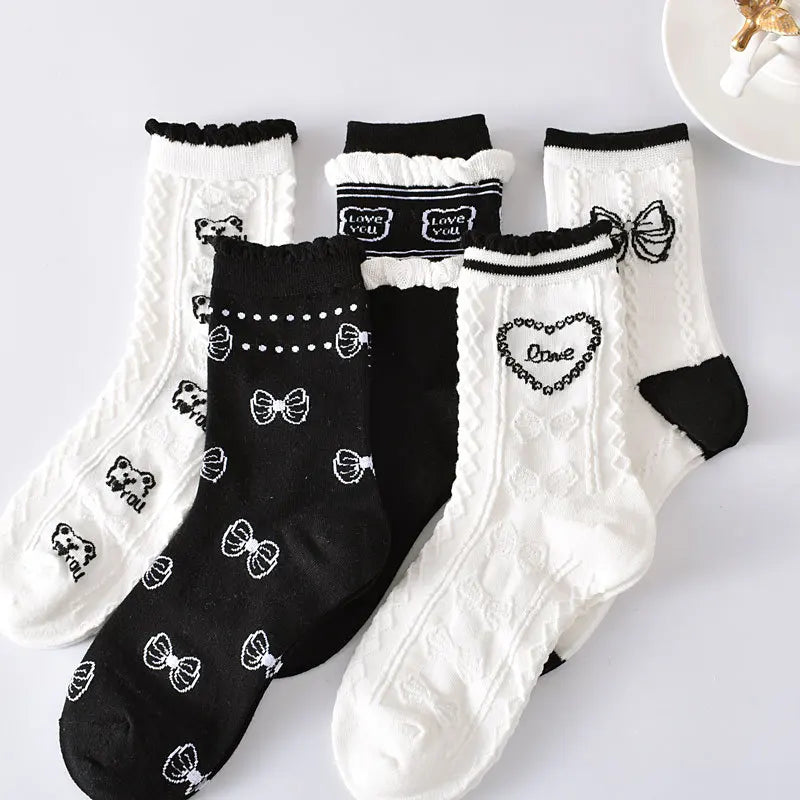 5-Pair Embroidered Flower Socks Set - Harajuku Retro Style