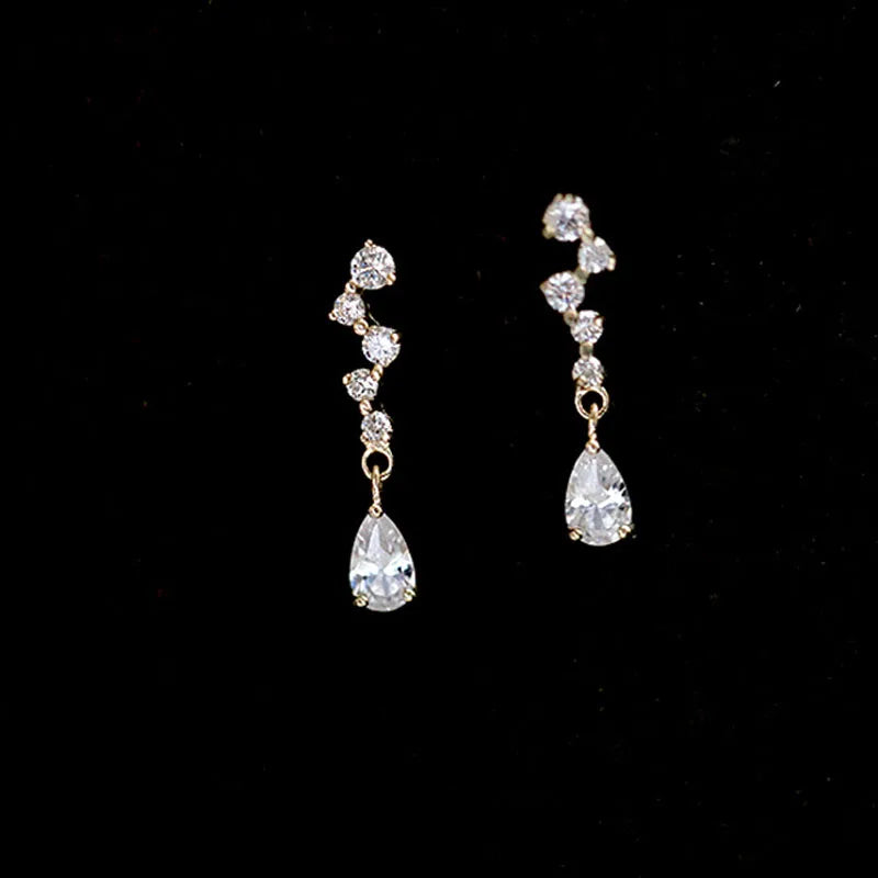 Gold-Plated Zircon Stud Earrings - Shiny Minimal Sparkle