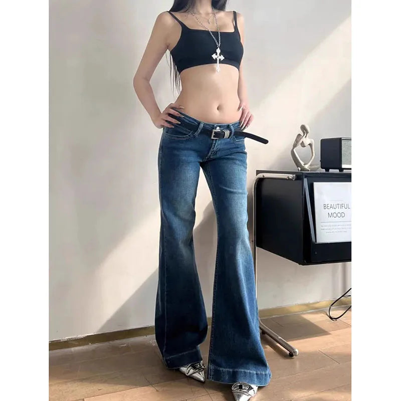 Low-Waist Flared Jeans - Y2K Wide-Leg Denim